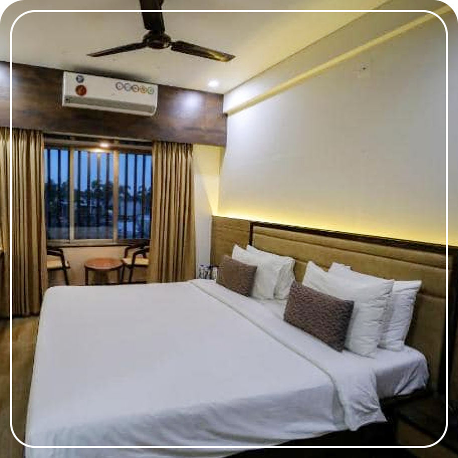 Lake View Rooms